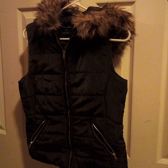 Shirts - Picture 6 of 8